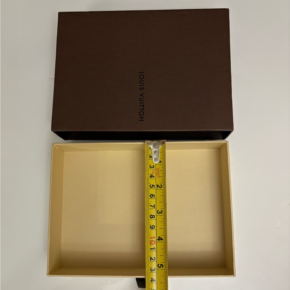Louis Vuitton Box - Picture 6 of 7
